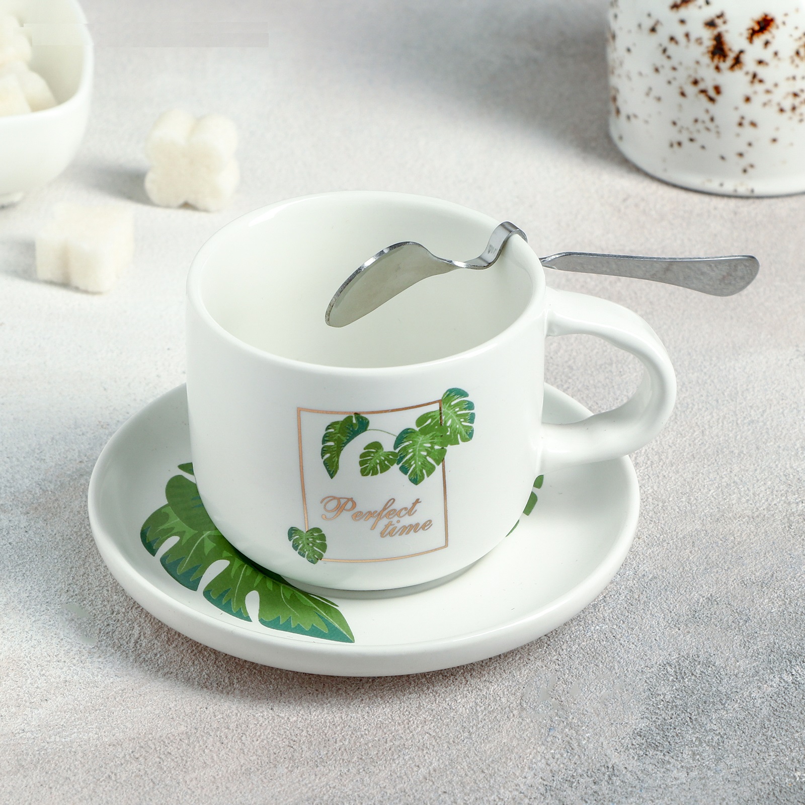 ������ ���� ���������� �������� 3 ��������: ����� 220 ��, ������, �����
