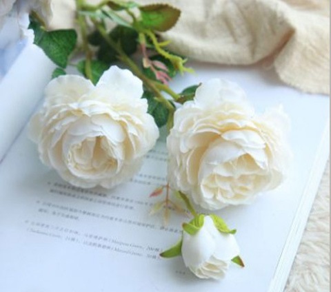 Искусственные цветы NN Ветка Роза 61см белая 3 цветка Искусственные цветы NN Ветка Роза 61см белая 3 цветка