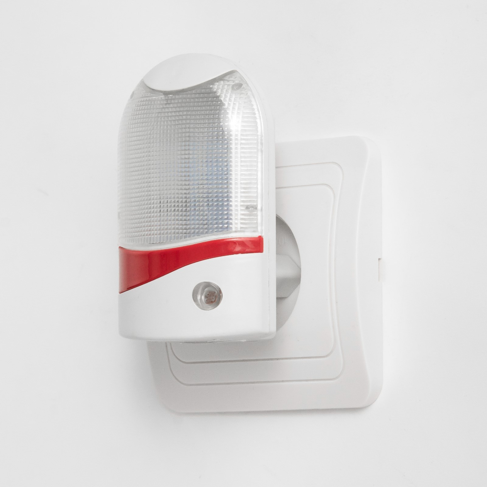 Ночник Risalux с датчиком освещенности 4 LEDx1 Вт 9 см B 220В пластик Ночник Risalux с датчиком освещенности 4 LEDx1 Вт 9 см B 220В пластик